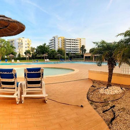Amazing Apartment In Praia Da Rocha Portimão Exterior photo