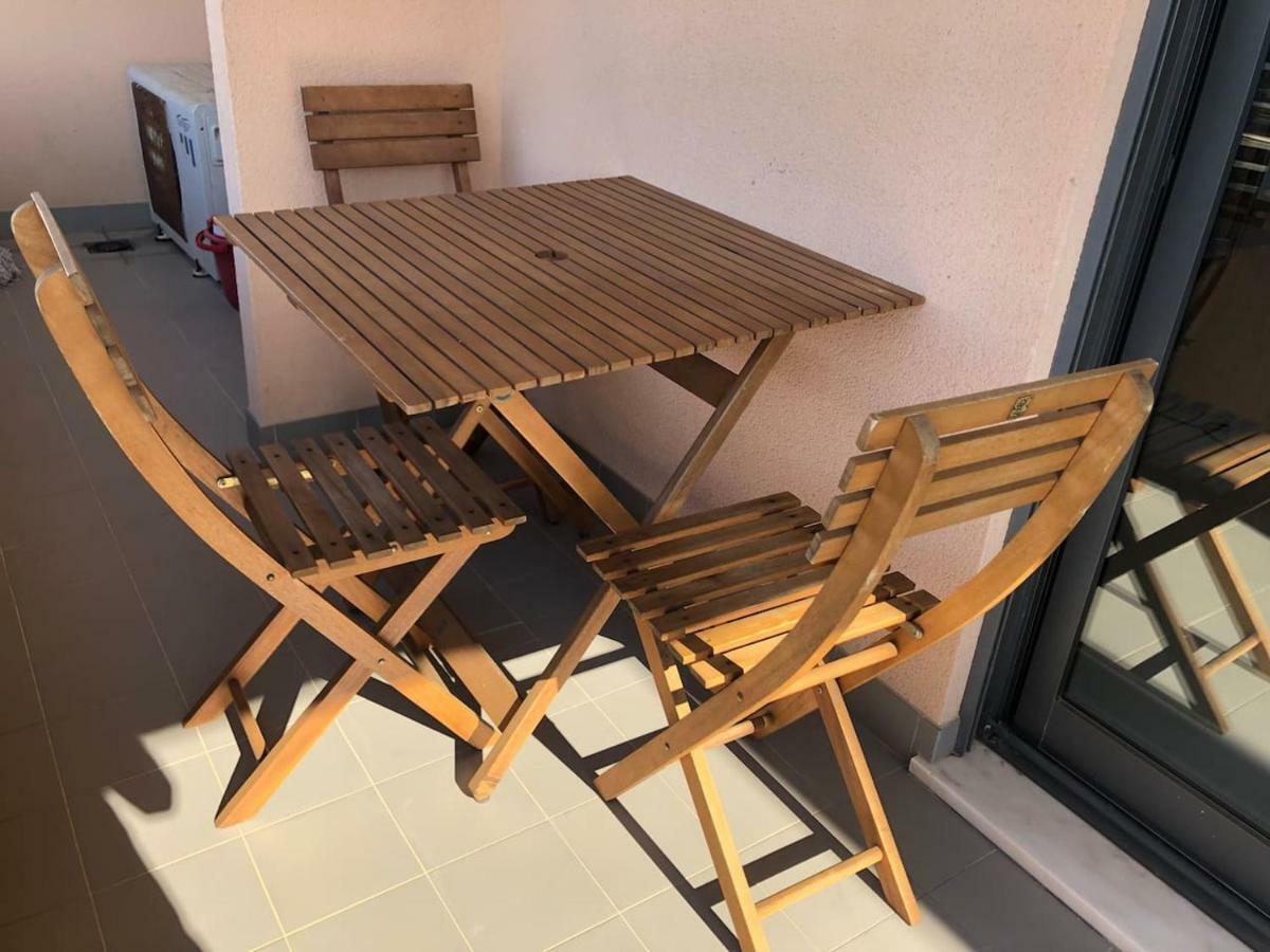 Amazing Apartment In Praia Da Rocha Portimão Exterior photo
