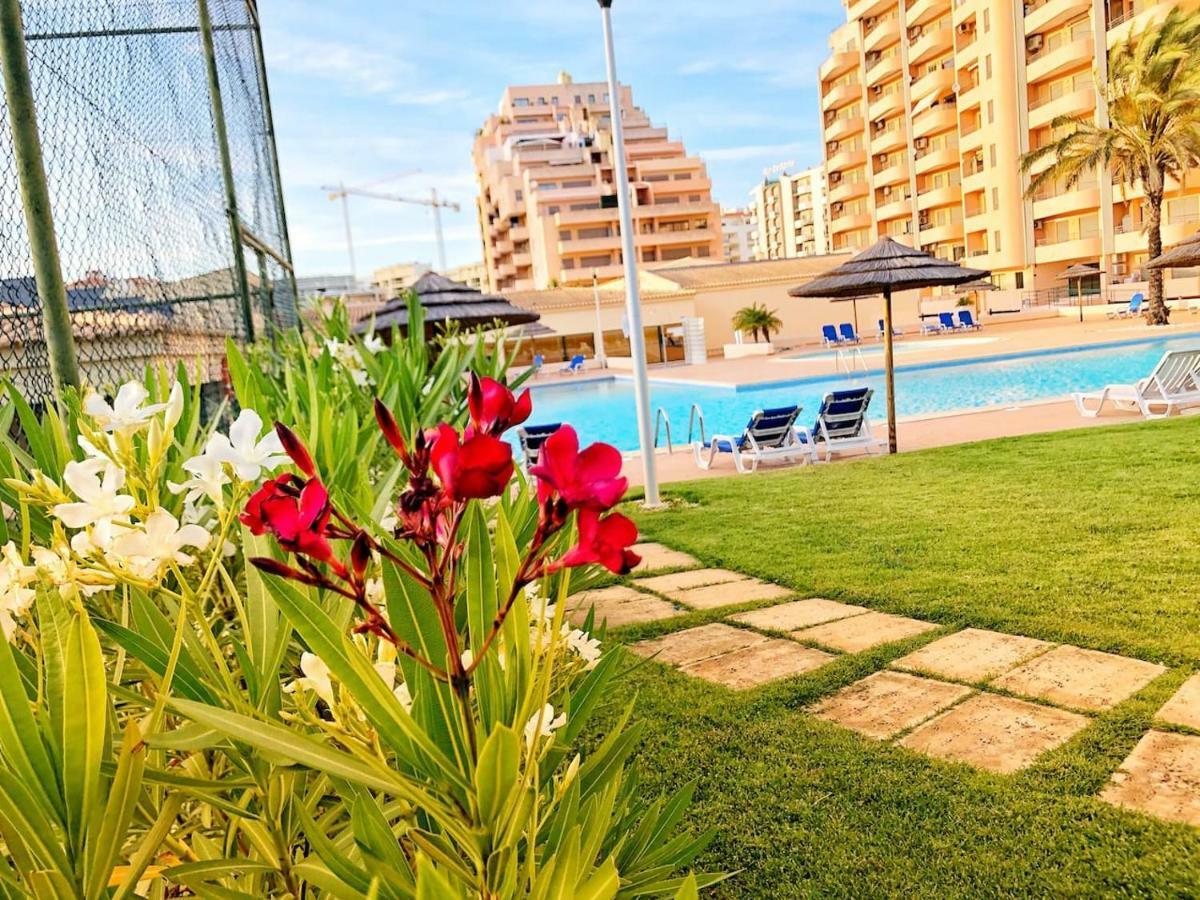 Amazing Apartment In Praia Da Rocha Portimão Exterior photo