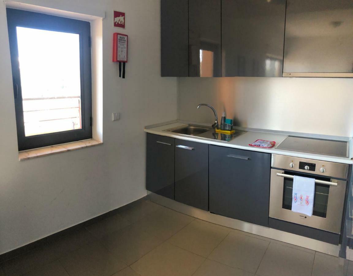 Amazing Apartment In Praia Da Rocha Portimão Exterior photo